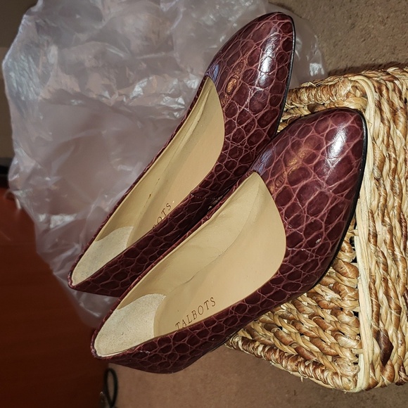 TALBOT'S animal print ballerina flats...size 7.. EXCELLENT - Picture 2 of 7